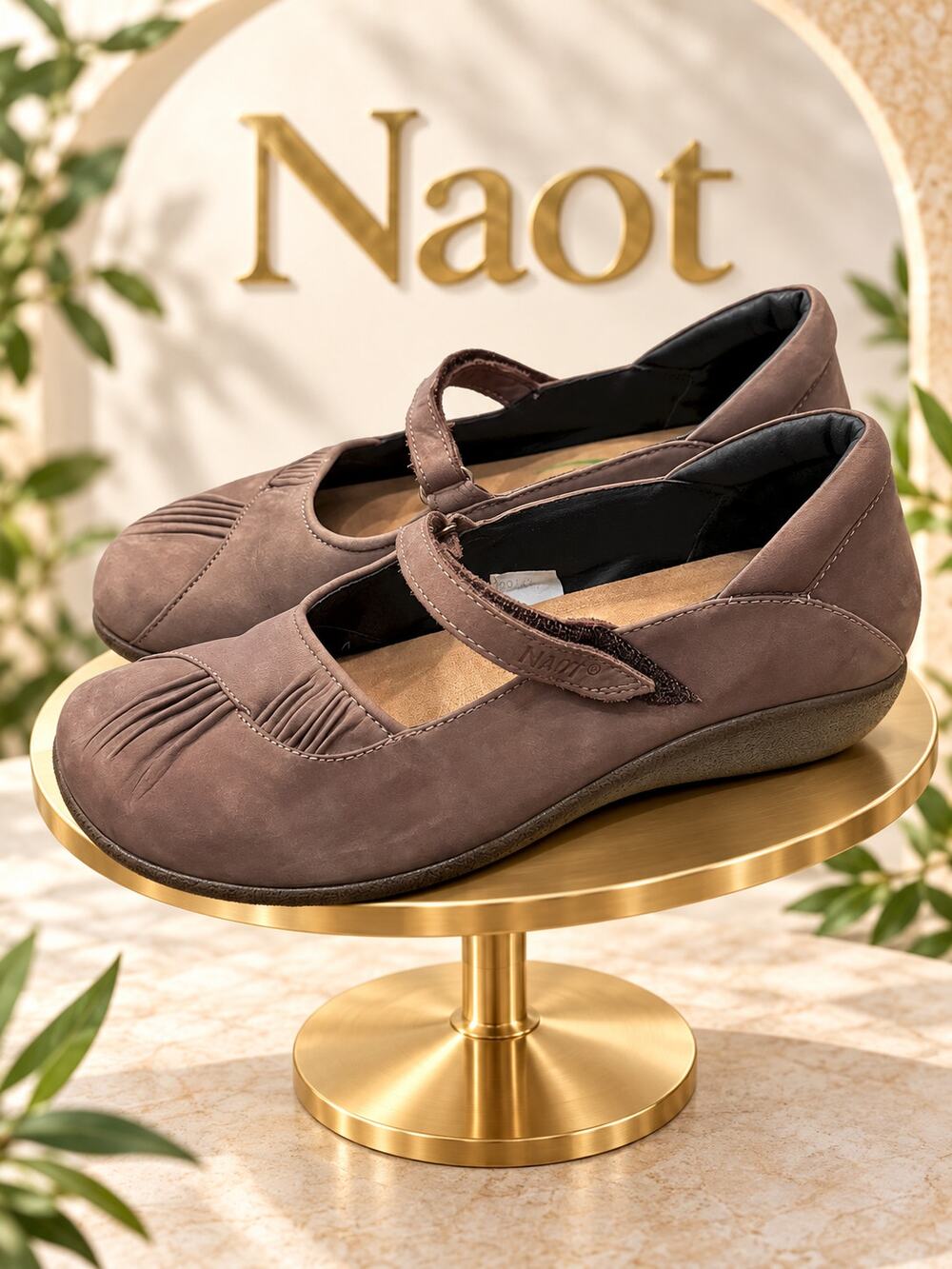 Naot Taupe Nubuck Leather Mary Jane Comfort Shoes Women’s 6-6.5 EU 37